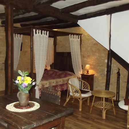 Gites Des 3 Vallees Salignac Eyvigues 外观 照片