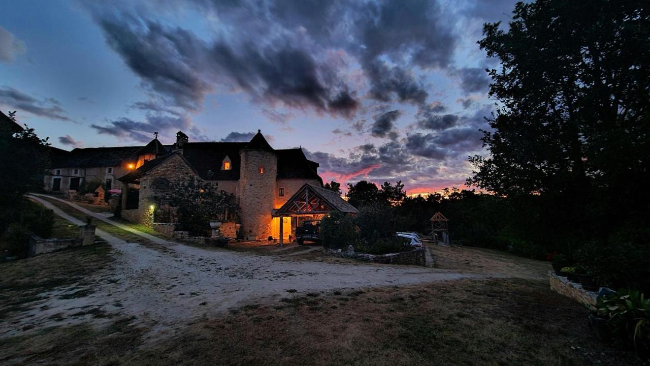 Gites Des 3 Vallees Salignac Eyvigues 外观 照片