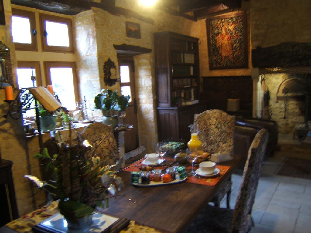 Gites Des 3 Vallees Salignac Eyvigues 外观 照片