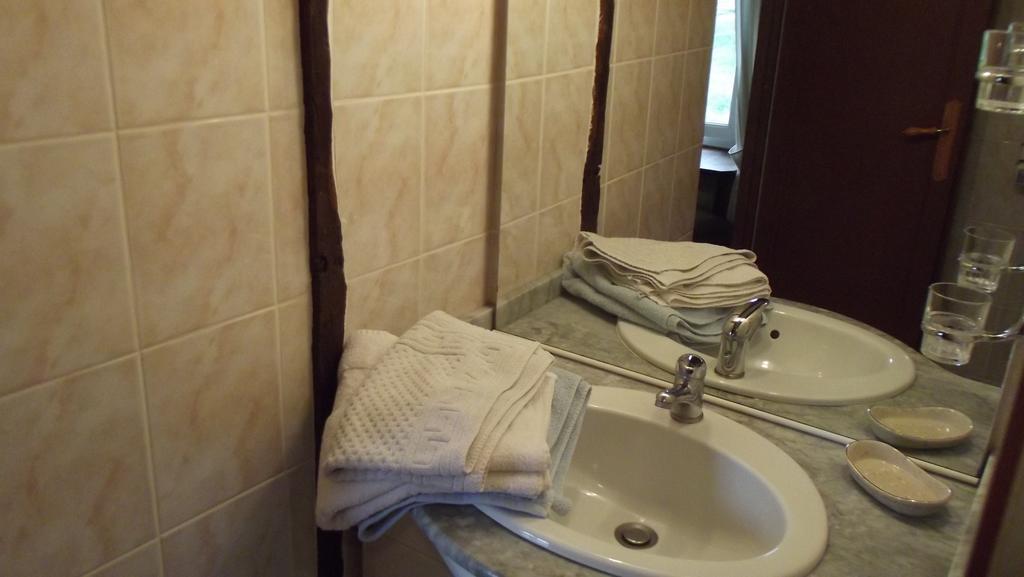 Gites Des 3 Vallees Salignac Eyvigues 外观 照片