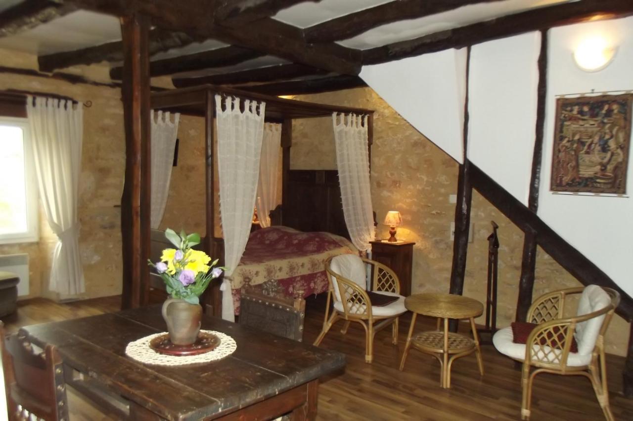Gites Des 3 Vallees Salignac Eyvigues 外观 照片
